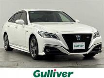2019 Toyota Crown Hybrid