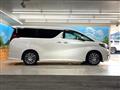 2017 Toyota Alphard