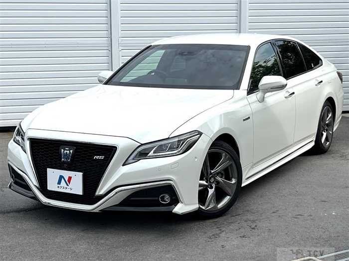 2019 Toyota Crown Hybrid