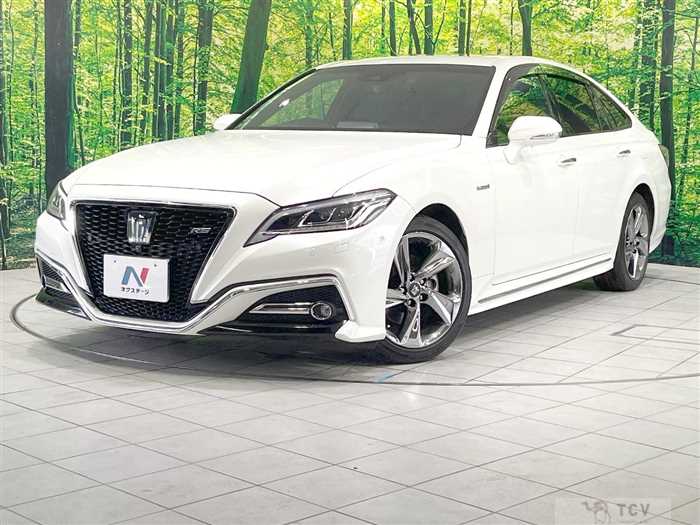 2019 Toyota Crown Hybrid
