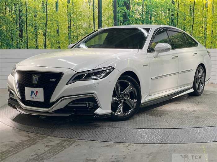 2019 Toyota Crown Hybrid