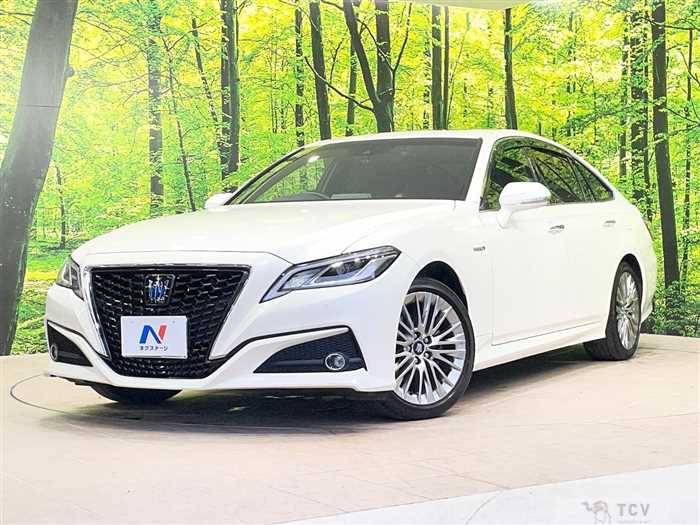 2019 Toyota Crown Hybrid