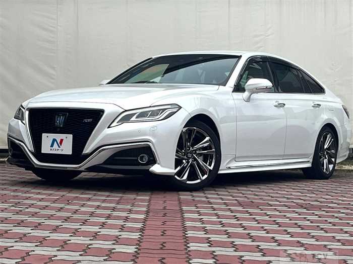 2020 Toyota Crown Hybrid