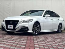 2020 Toyota Crown Hybrid