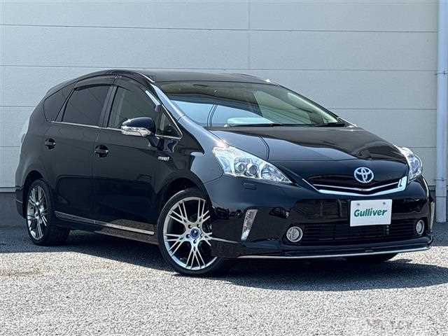 2013 Toyota PRIUS α