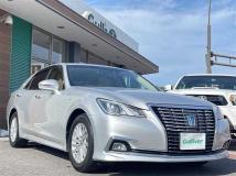 2017 Toyota Crown Hybrid