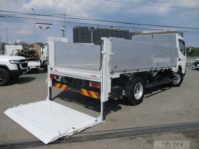 2016 Mitsubishi Canter