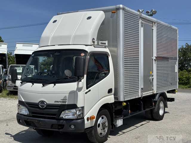 2017 Hino Dutro