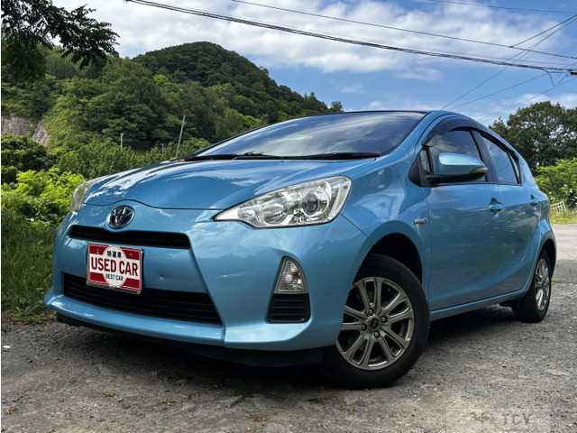 2012 Toyota AQUA