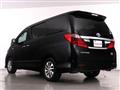 2013 Toyota Alphard Hybrid