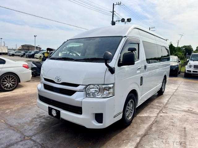2023 Toyota Hiace Commuter
