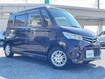 2012 Nissan ROOX