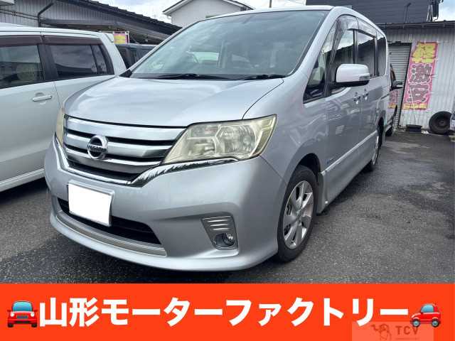 2013 Nissan Serena