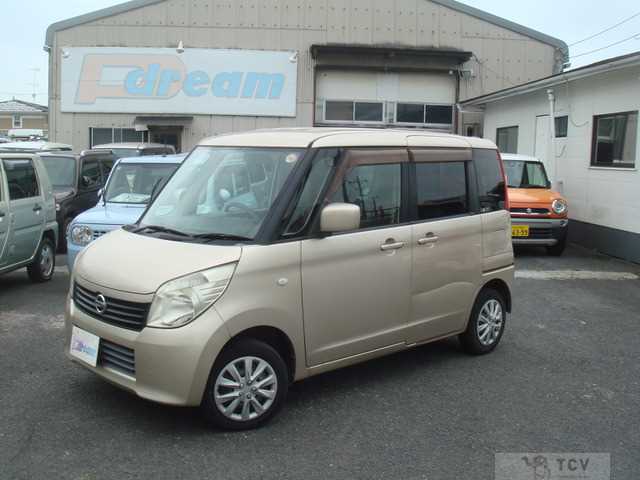 2011 Nissan ROOX