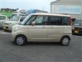 2011 Nissan ROOX