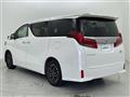 2021 Toyota Alphard Hybrid