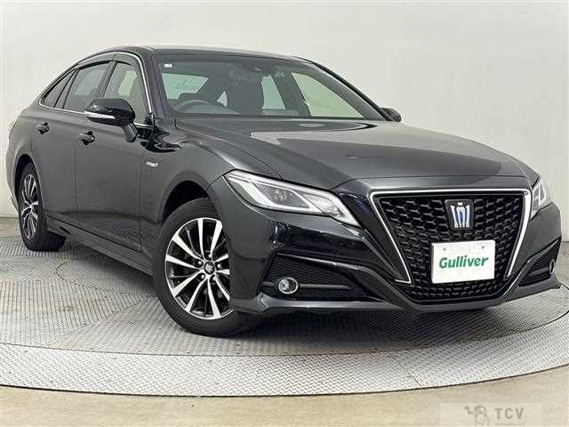 2019 Toyota Crown Hybrid