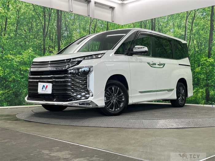 2022 Toyota Voxy