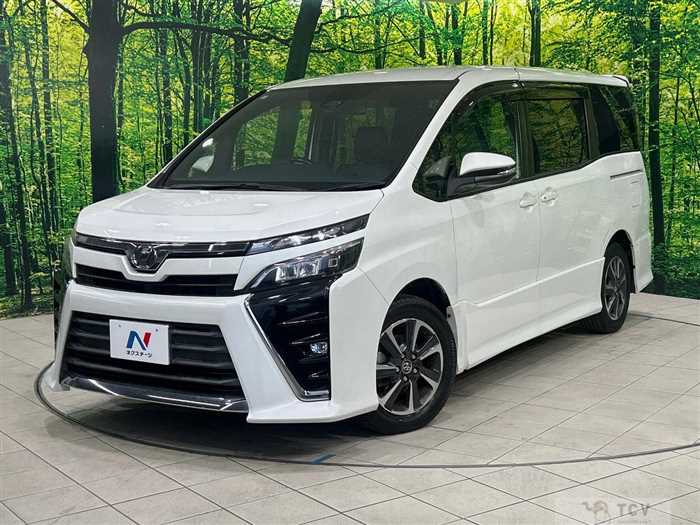 2017 Toyota Voxy