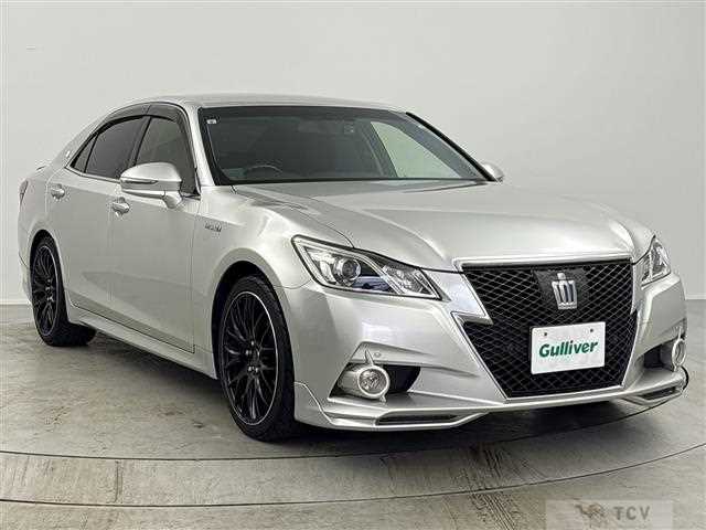 2015 Toyota Crown Hybrid