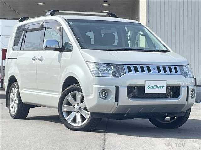 2016 Mitsubishi Delica D5