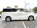 2015 Toyota Vellfire