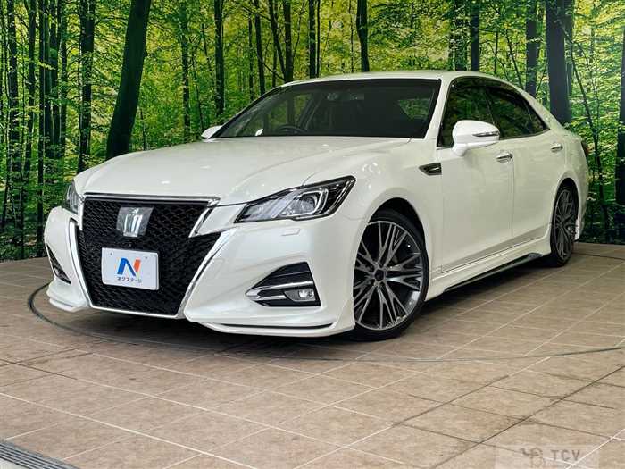 2016 Toyota Crown Hybrid