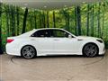 2016 Toyota Crown Hybrid
