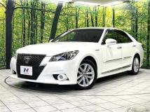 2015 Toyota Crown Hybrid