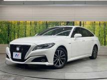 2019 Toyota Crown Hybrid
