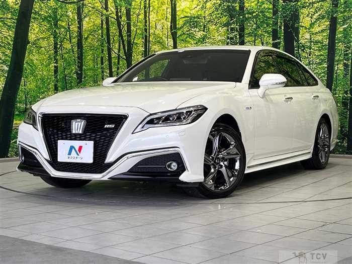 2019 Toyota Crown Hybrid