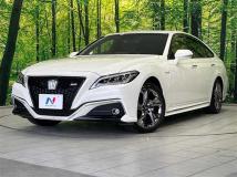 2019 Toyota Crown Hybrid