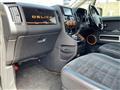 2017 Mitsubishi Delica D5