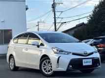 2015 Toyota PRIUS α