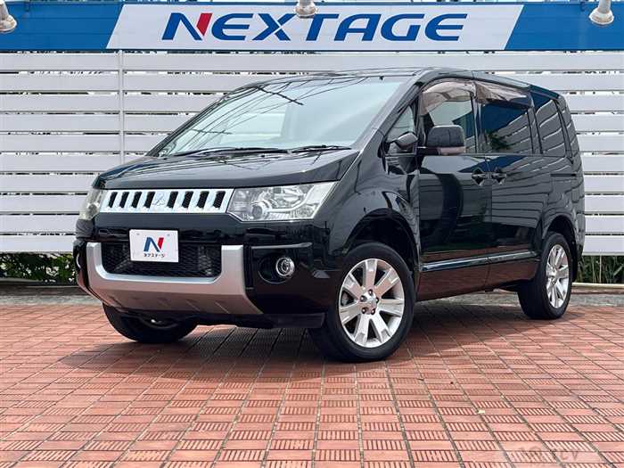2013 Mitsubishi Delica D5