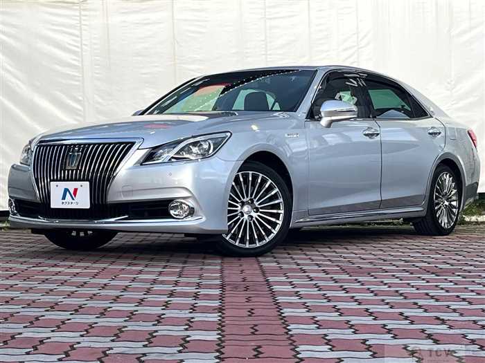 2016 Toyota Crown Majesta