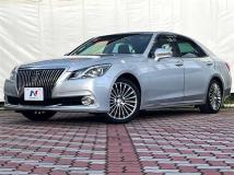2016 Toyota Crown Majesta