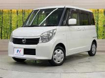 2011 Nissan ROOX