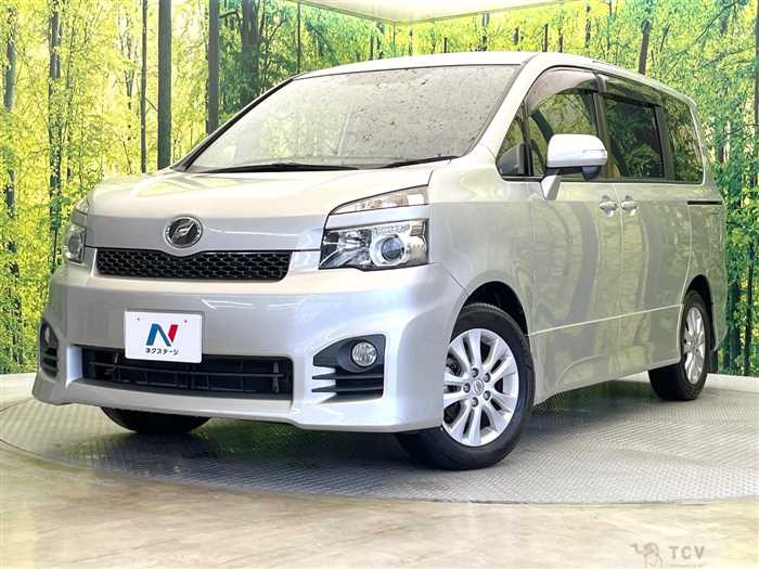 2013 Toyota Voxy