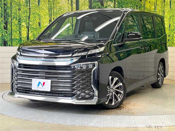2025 Toyota Voxy