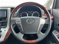 2010 Toyota Alphard