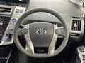 2017 Toyota PRIUS α