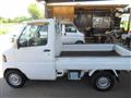 2011 Mitsubishi Minicab Truck