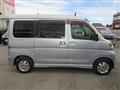 2010 Daihatsu Atrai Wagon
