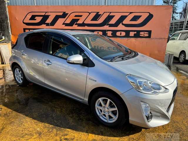 2015 Toyota AQUA