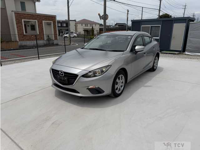 2014 Mazda Axela