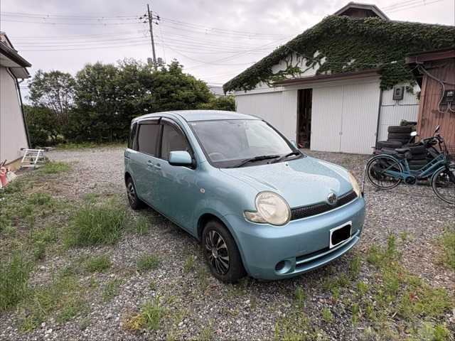 2006 Toyota Sienta