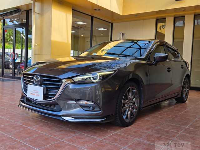 2016 Mazda Axela