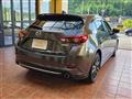 2016 Mazda Axela