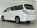 2011 Toyota Vellfire